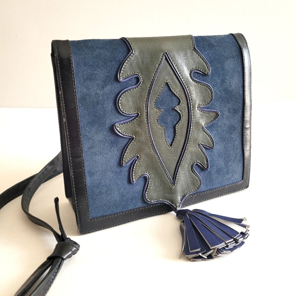 ESCADA vintage crossbody leather purse